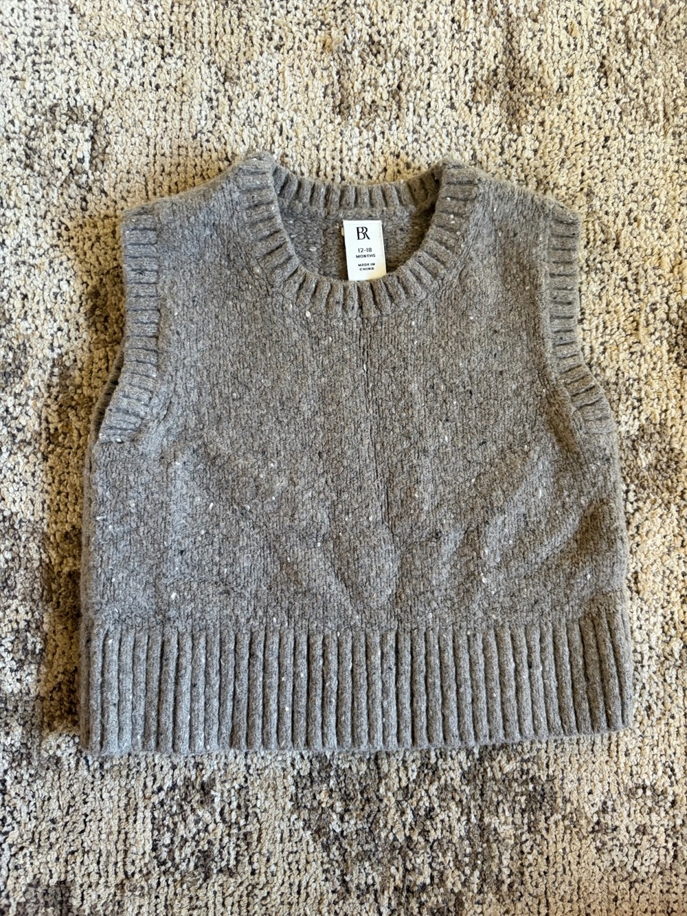 Banana Republic Adia Sweater Vest in Taupe 12-18m